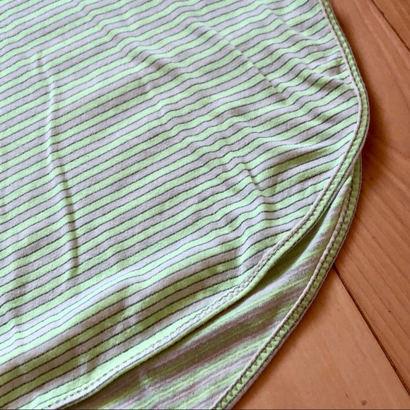 LULULEMON lightweight Tank - size 4 - Picture 2 of 4